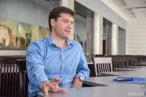 Чи схожий білоукраїнський МАЗ на Mercedes mercedes