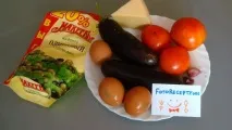 Як приготувати салат з баклажанів з помідорами і часником. салат