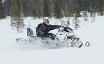 Ski-Doo Expedition Sport 900 ACE” нові часи ski-doo