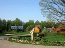 Шкільний простір заводські будні, офісна рутина або місце існування шкільний