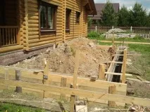 Будівництво тераси будинку