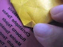 Чудова троянда орігамі з паперу паперу