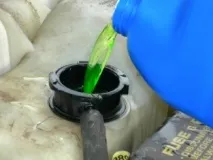 Вибираємо антифриз за кольором його