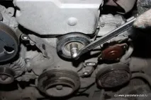 Заміна ланцюгового механізму 2 Відкручуємо