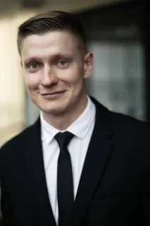 водещи водещи