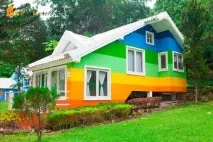 Що потрібно знати про будинки з мансардою та еркером мансардою
