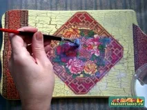 Декупаж досточки з використанням аквалаку використанням