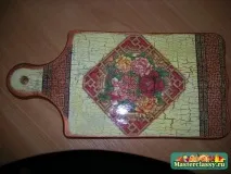 Декупаж досточки з використанням аквалаку дошку