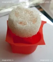люфою