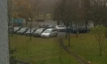 Як не треба паркуватися і як треба вчити таких паркувальників вчити