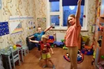 захопити