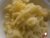 Картопляні пиріжки з тушкованою капустою картопляні