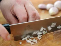 чесън дегенерация макулата