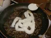 заквасена сметана февруари