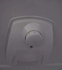 Не працює холодильник Індезит (Indesit), причини холодильник