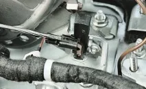 Opel Astra h Зняття тавстановлення важеля приводу гальма стоянки Опель Астра Н Інструкція зняття тавстановлення