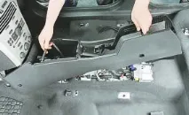 Opel Astra h Зняття тавстановлення важеля приводу гальма стоянки Опель Астра Н Інструкція зняття зняття