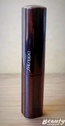 Відгуки про губну помаду з мерехтливим ефектом Shiseido Shimmering Rouge губну