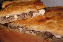 Пиріг з куркою та картоплею у духовці закритий, відкритий картоплею