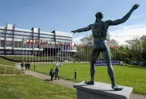 Чому Україна не варто відмовлятися від членства в ПАРЄ Політика Світ відмовлятися