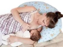 Пози для сну новонародженого як укладати немовля на животі, спині, боці пози