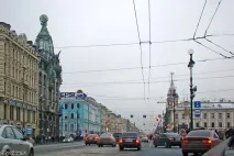 Подорож на машині з Москви до Пітера. москви