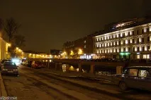 Подорож на машині з Москви до Пітера. москви
