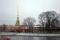Подорож на машині з Москви до Пітера. москви