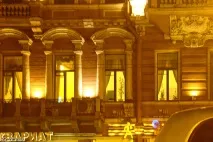 Подорож на машині з Москви до Пітера. машині