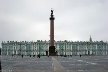 Подорож на машині з Москви до Пітера. машині