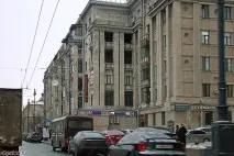 Подорож на машині з Москви до Пітера. машині