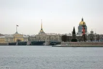 Подорож на машині з Москви до Пітера. машині