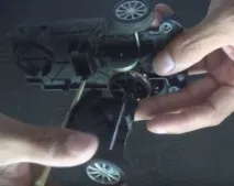 Машинка, що працює від вітру своїми руками, Руки-гаки вітру