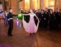 СЕЗОН БАЛІВ У САНКТ-ПЕТЕРБУРГСЬКОМУ СУВОРІВСЬКОМУ ВІЙСЬКОВОМУ УЧИЛИЩІ ПРОДОВЖУЄТЬСЯ військовому