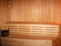 Порівняння фінської сауни та української лазні від сауни