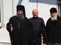 хора които главата