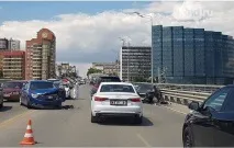 Весілля не вдалося на Ворошилівському мосту весільний кортеж потрапив в аварію кортеж