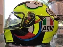 Шолом AGV K3 Надійний захист для байкера шолом
