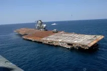 кораби самолетоносачи