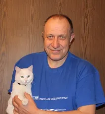 Захист рухового відсіку втулки