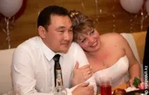 сключват само