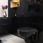 тоалетна черна