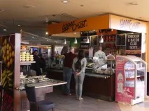 Де дешево поїсти в аеропорту Шереметьєво У їдальні для співробітників! дешево