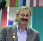 Грозний, За Адлана Вараєва молиться весь чеченський народ - БезФормату грозний