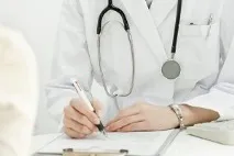 Які болі виникають при міжхребцевій грижі та як їх можна зняти болі