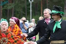 Латвійський національний костюм nbsp