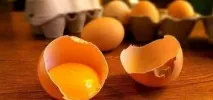 Маски з яєчних жовтків для волосся, що січеться - ваша паличка-виручалочка! маски