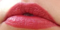 Огляд помади Chanel Rouge Allure Velvet Luminous Matte Lip Colour #58 Rouge Vie та порівняльні velvet