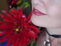 Огляд помади Chanel Rouge Allure Velvet Luminous Matte Lip Colour #58 Rouge Vie та порівняльні chanel