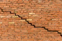 Осідання фундаменту будинку ознаки, причини та методи розв’язання, Будбригада фундаменту
